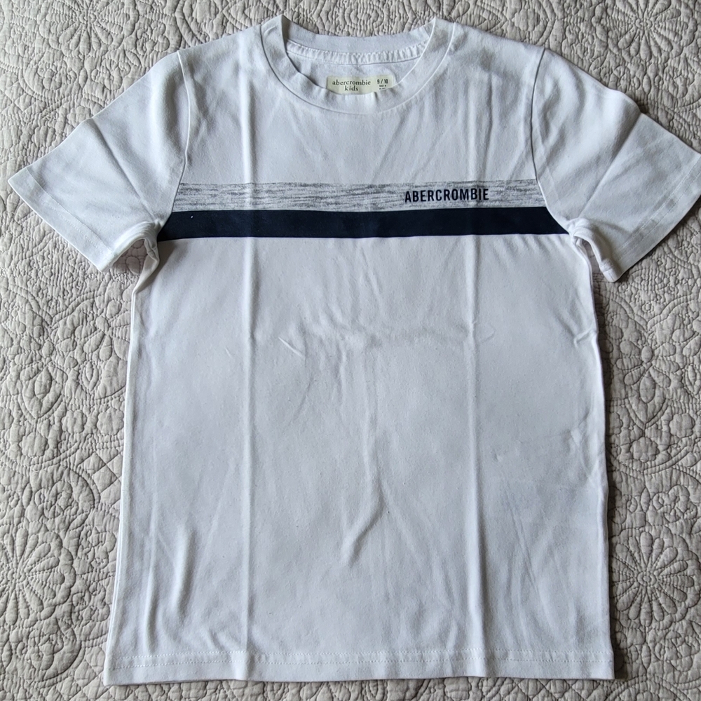 Abercrombie Kids T shirt